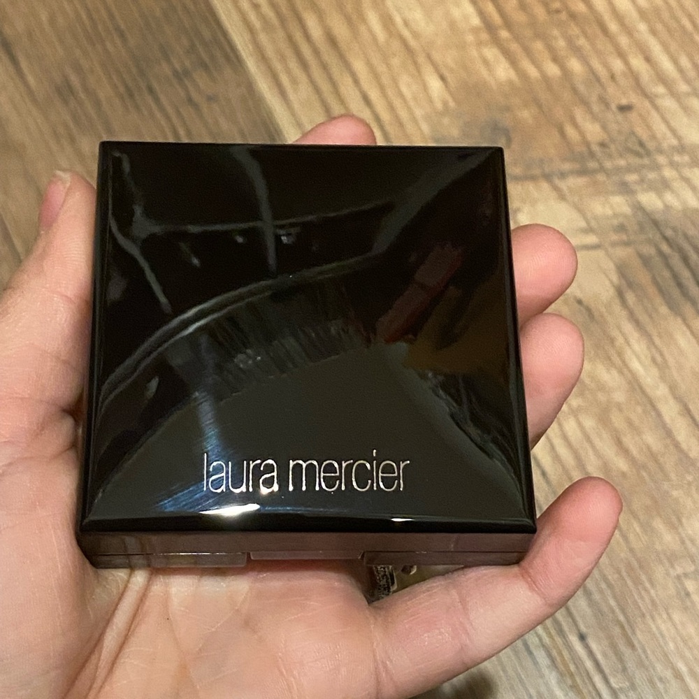 New Laura Mercier Candleglow Sheer Perfecting Powder - shade 1 Fair